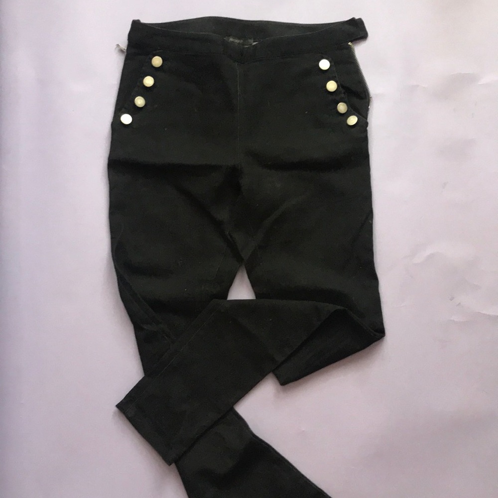 Skinny black pant
